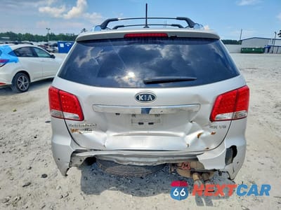 Zdjęcie 6 z 13 samochodu: 2013 KIA SORENTO SX VIN:5XYKW4A22DG409583 - miniatura