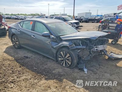 Czwarte zdjęcie samochodu z boku: 2019 NISSAN ALTIMA SL VIN:1N4BL4EW4KC183883 - miniatura