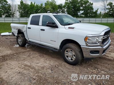 Czwarte zdjęcie samochodu z boku: 2022 RAM 2500 TRADESMAN VIN:3C6UR5CJ6NG365821 - miniatura