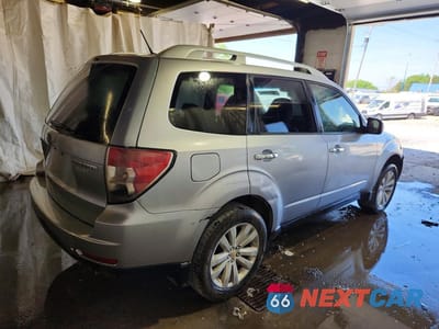 Trzecie zdjęcie samochodu z tyłu: 2012 SUBARU FORESTER TOURING VIN:JF2SHAGC7CH441400 - miniatura