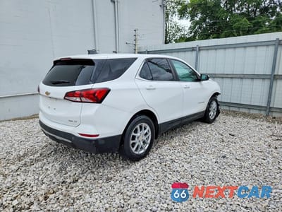 Trzecie zdjęcie samochodu z tyłu: 2022 CHEVROLET EQUINOX LT VIN:2GNAXTEV6N6134037 - miniatura