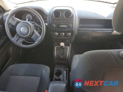 Zdjęcie 8 z 13 samochodu: 2011 JEEP PATRIOT SPORT VIN:1J4NT1GA3BD150952 - miniatura
