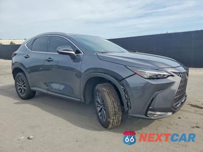 Czwarte zdjęcie samochodu z boku: 2025 LEXUS NX 350H PREMIUM VIN:2T2GKCEZ6SC035759 - miniatura