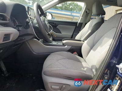 Zdjęcie 7 z 13 samochodu: 2021 TOYOTA HIGHLANDER L VIN:5TDCZRAH0MS531777 - miniatura
