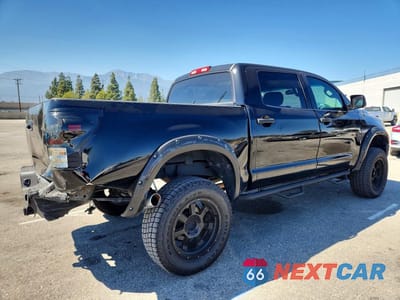 Trzecie zdjęcie samochodu z tyłu: 2013 TOYOTA TUNDRA CREWMAX SR5 VIN:5TFEY5F14DX137208 - miniatura
