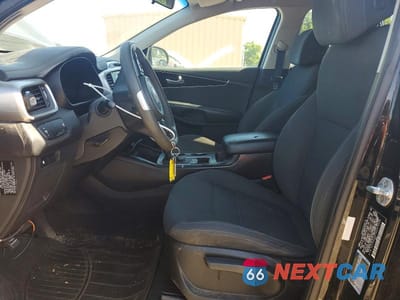 Zdjęcie 7 z 13 samochodu: 2017 KIA SORENTO LX V6 VIN:5XYPGDA57HG335256 - miniatura