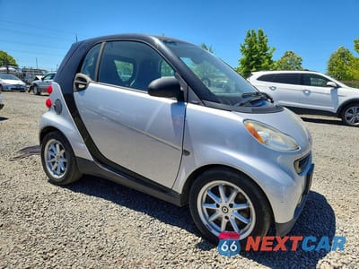 Czwarte zdjęcie samochodu z boku: 2008 SMART FORTWO PURE VIN:WMEEJ31X68K144864 - miniatura