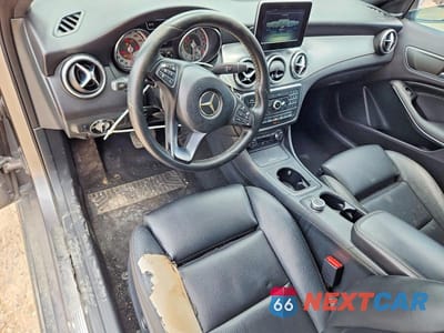 Zdjęcie 8 z 12 samochodu: 2016 MERCEDES-BENZ GLA 250 VIN:WDCTG4EB1GJ221325 - miniatura