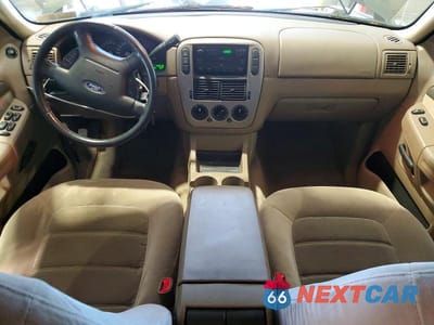 Zdjęcie 8 z 13 samochodu: 2004 FORD EXPLORER XLT VIN:1FMZU73K64UB07212 - miniatura