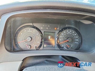 Zdjęcie 9 z 13 samochodu: 2015 TOYOTA SIENNA L 7-PASSENGER VIN:5TDZK3DC1FS659038 - miniatura