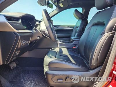 Zdjęcie 7 z 13 samochodu: 2025 JEEP GRAND CHEROKEE LIMITED VIN:1C4RJHBG6SC292137 - miniatura