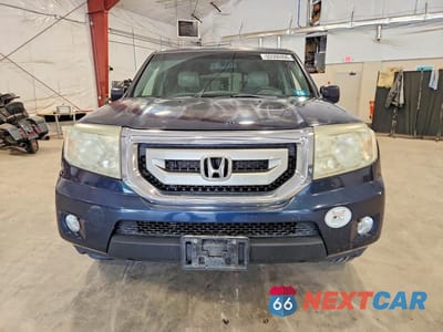 Piąte zdjęcie samochodu w środku: 2010 HONDA PILOT EXL VIN:5FNYF4H60AB039319 - miniatura