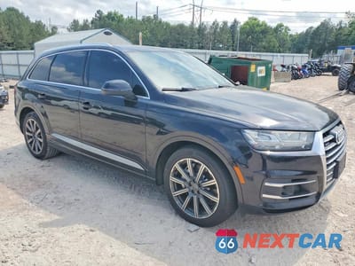Czwarte zdjęcie samochodu z boku: 2017 AUDI Q7 PRESTIGE VIN:WA1VAAF72HD007494 - miniatura