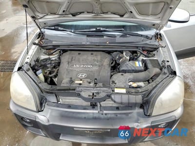 Zdjęcie 12 z 13 samochodu: 2007 HYUNDAI TUCSON SE VIN:KM8JN72D87U671509 - miniatura