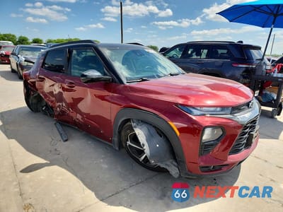 Czwarte zdjęcie samochodu z boku: 2022 CHEVROLET TRAILBLAZER RS VIN:KL79MTSL2NB110108 - miniatura
