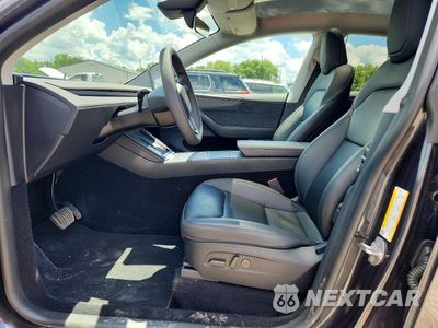 Zdjęcie 7 z 13 samochodu: 2026 TESLA MODEL Y VIN:7SAYGDEE7TF417893 - miniatura