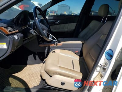 Zdjęcie 7 z 12 samochodu: 2011 MERCEDES-BENZ E 350 BLUETEC VIN:WDDHF2EB9BA372852 - miniatura