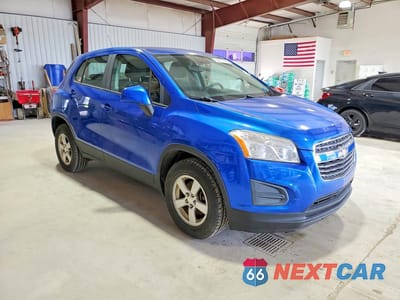 Czwarte zdjęcie samochodu z boku: 2015 CHEVROLET TRAX 1LS VIN:KL7CJPSB4FB173421 - miniatura