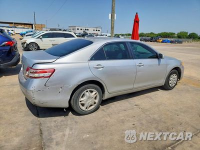 Trzecie zdjęcie samochodu z tyłu: 2011 TOYOTA CAMRY BASE VIN:4T4BF3EK5BR194864 - miniatura