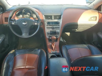 Zdjęcie 8 z 12 samochodu: 2008 CHEVROLET MALIBU LTZ VIN:1G1ZK577X8F160244 - miniatura