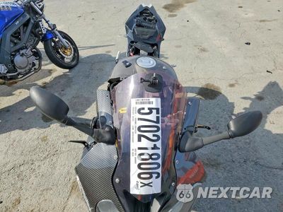 Piąte zdjęcie samochodu w środku: 2010 BMW S 1000 RR VIN:WB1051705AZV40824 - miniatura