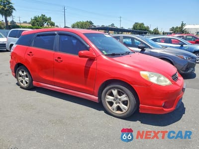Czwarte zdjęcie samochodu z boku: 2005 TOYOTA COROLLA MATRIX XR VIN:2T1KR32E05C416636 - miniatura