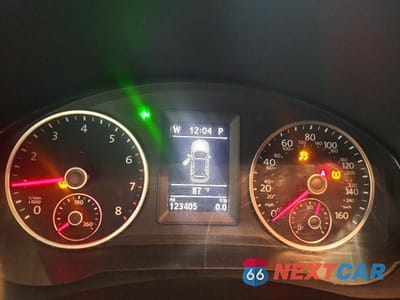 Zdjęcie 9 z 13 samochodu: 2016 VOLKSWAGEN TIGUAN S VIN:WVGAV7AX2GW067339 - miniatura