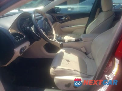 Zdjęcie 7 z 12 samochodu: 2015 CHRYSLER 200 C VIN:1C3CCCCGXFN564737 - miniatura