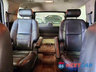 Zdjęcie 10 z 13 samochodu: 2010 GMC YUKON DENALI VIN:1GKUKEEFXAR208720 - miniatura