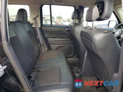 Zdjęcie 10 z 12 samochodu: 2016 JEEP PATRIOT SPORT VIN:1C4NJPBA5GD761630 - miniatura