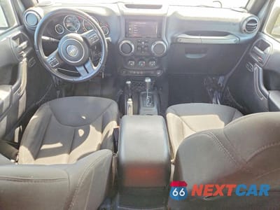Zdjęcie 8 z 13 samochodu: 2016 JEEP WRANGLER UNLIMITED SPORT VIN:1C4BJWDG9GL191510 - miniatura