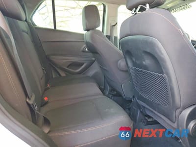 Zdjęcie 10 z 12 samochodu: 2017 CHEVROLET TRAX LS VIN:3GNCJKSBXHL234334 - miniatura