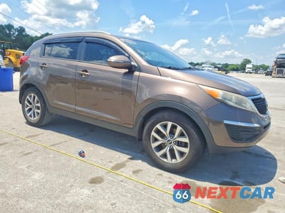 Czwarte zdjęcie samochodu z boku: 2015 KIA SPORTAGE LX VIN:KNDPB3AC5F7759486 - miniatura
