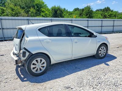 Trzecie zdjęcie samochodu z tyłu: 2013 TOYOTA PRIUS C TWO VIN:JTDKDTB35D1541051 - miniatura