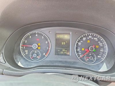 Zdjęcie 9 z 12 samochodu: 2014 VOLKSWAGEN PASSAT S VIN:1VWAT7A32EC079543 - miniatura