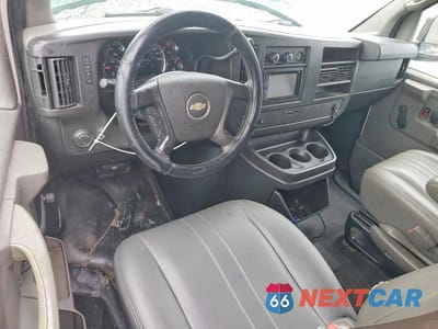 Zdjęcie 8 z 13 samochodu: 2013 CHEVROLET EXPRESS G1500 VIN:1GCSGAFX6D1180292 - miniatura