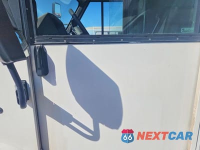 Zdjęcie 7 z 13 samochodu: 2015 ISUZU NPR VIN:JALB4T177F7W00443 - miniatura
