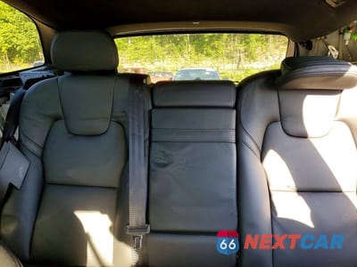 Zdjęcie 10 z 14 samochodu: 2020 VOLVO XC60 T5 MOMENTUM VIN:YV4102RK7L1518025 - miniatura