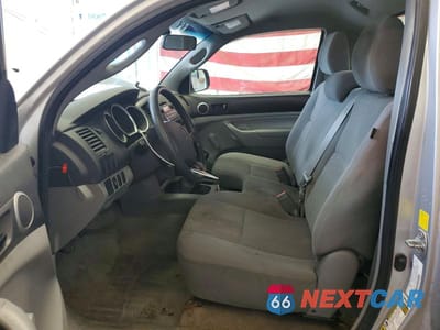 Zdjęcie 7 z 12 samochodu: 2011 TOYOTA TACOMA BASE VIN:5TFNX4CN8BX004579 - miniatura