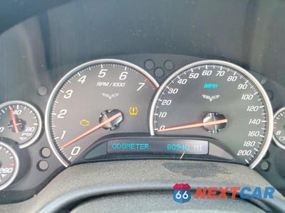 Zdjęcie 9 z 12 samochodu: 2005 CHEVROLET CORVETTE VIN:1G1YY34U055124721 - miniatura
