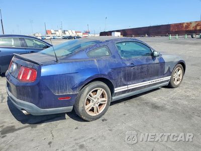 Trzecie zdjęcie samochodu z tyłu: 2010 FORD MUSTANG VIN:1ZVBP8AN2A5165918 - miniatura