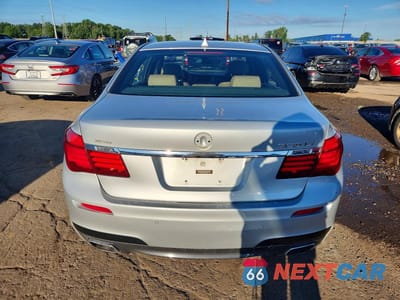 Zdjęcie 6 z 12 samochodu: 2014 BMW 750 LXI VIN:WBAYF8C52ED652591 - miniatura