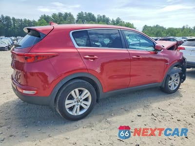 Trzecie zdjęcie samochodu z tyłu: 2019 KIA SPORTAGE LX VIN:KNDPMCACXK7531777 - miniatura