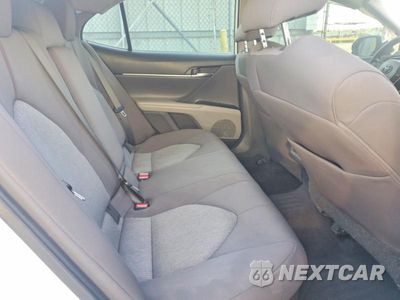 Zdjęcie 10 z 12 samochodu: 2020 TOYOTA CAMRY LE VIN:4T1C31AK4LU527221 - miniatura
