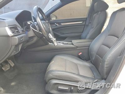 Zdjęcie 7 z 12 samochodu: 2020 HONDA ACCORD SPORT VIN:1HGCV1F33LA081209 - miniatura
