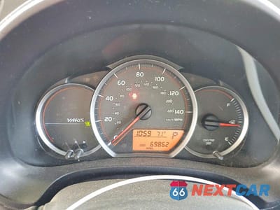 Zdjęcie 9 z 12 samochodu: 2014 TOYOTA YARIS 5-DOOR LE VIN:JTDKTUD39ED580909 - miniatura