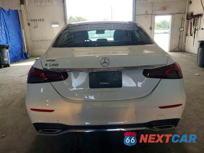 Zdjęcie 6 z 12 samochodu: 2022 MERCEDES-BENZ E 350 VIN:W1KZF8DB7NB089776 - miniatura