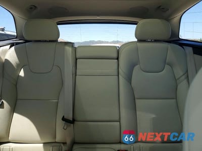 Zdjęcie 10 z 13 samochodu: 2021 VOLVO XC60 T5 MOMENTUM VIN:YV4102RK9M1846659 - miniatura