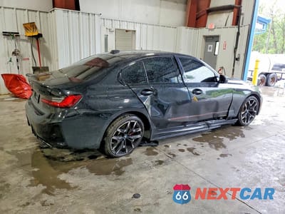 Trzecie zdjęcie samochodu z tyłu: 2025 BMW M340XI VIN:3MW69FT08S8F52818 - miniatura