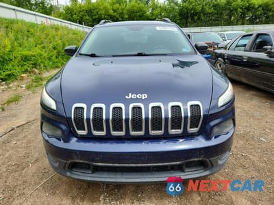 Piąte zdjęcie samochodu w środku: 2016 JEEP CHEROKEE SPORT VIN:1C4PJLAB7GW303569 - miniatura